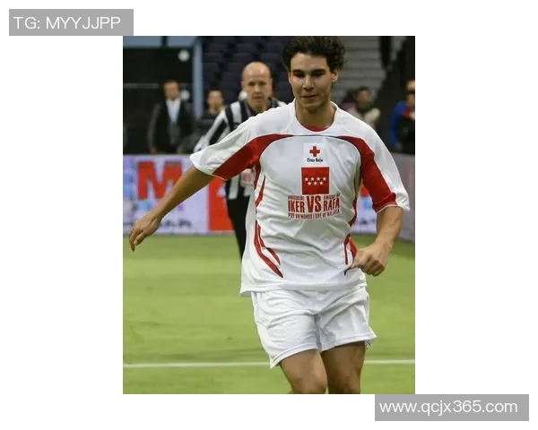 眼睛迷人的足球明星盘点他们的魅力与球技并存